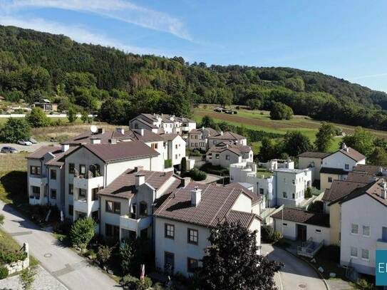 Familienwohnung im EG mit Loggia