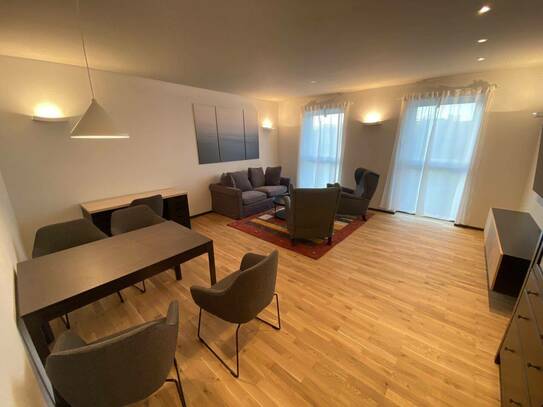 ERSTBEZUG - helle möblierte neu errichtete 2 Zimmer Wohnung mit Balkon im 4. Liftstock