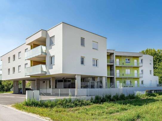 Provisionsfreie schicke Singlewohnung mit Komplettküche, Südbalkon, Carport