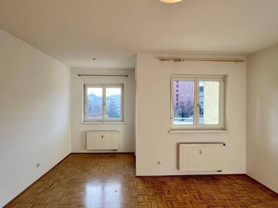 Schöne 2-Zimmer-Wohnung mit einer Loggia - Provisionsfrei!