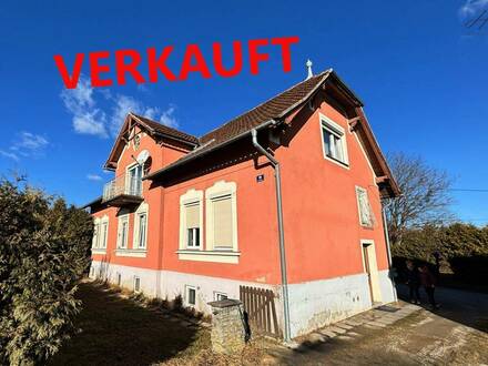 charmanter Altbau mit Renovierungspotenzial: 239 m² Wohnhaus mit vielen Extras