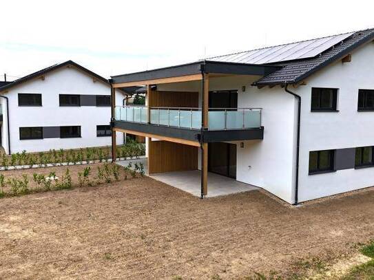 Nur mehr 3 verfügbar: Wunderschöne Eigentumswohnungen (72m²) mit überdachten Terrassen, traumhaften Eigengärten und Rie…