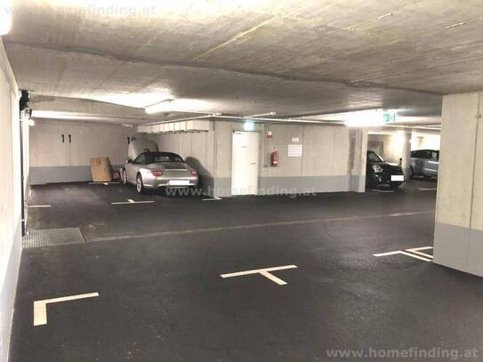 Garagenplatz nahe Auhofstraße/ U4 Ober St Veit