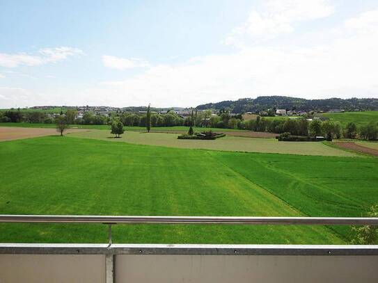 Fantastischer Ausblick: Helle 3-Zimmer Wohnung