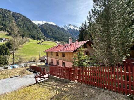 Renovierungsbedürftiges Ein- oder Zweifamilienhaus in St. Leonhard im Pitztal!