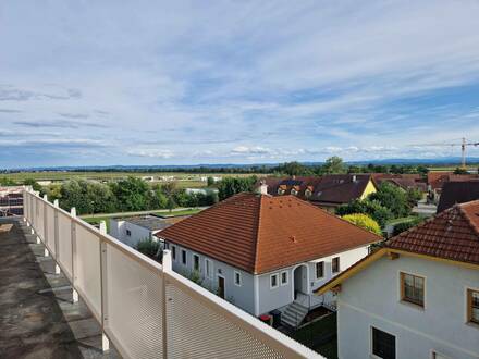 TOLLE EIGENTUMSWOHNUNG MIT BALKON UND HERRLICHEM AUSBLICK - PROVISIONSFREI - ÜBERGABE ERFOLGT BEZIEHBAR UND SCHLÜSSELFE…