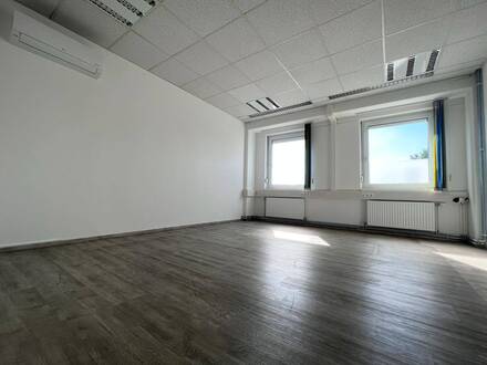 Zwei Büros in Pöchlarns modernem Businesscenter in der Mankerstrasse!