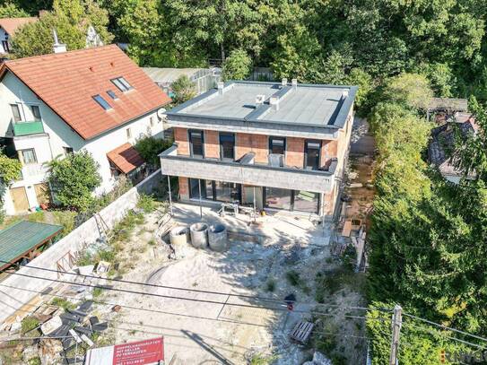 Neubau-Doppelhaus mit riesigem Garten und eigenem Waldstück | 4 Zimmer | Südseitiger Garten/Terrasse | Vollunterkellert…