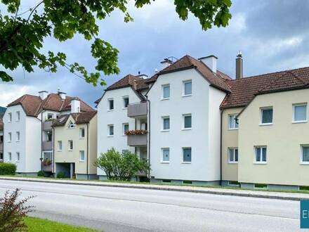 Familienwohnung im 2. OG mit Loggia