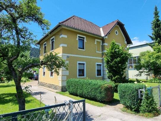 WOHNHAUS FÜR EINE ODER ZWEI FAMILIEN IN GLANDORF! SCHÖNER GARTEN/FREIFLÄCHE! GEWERBLICHE NUTZUNG MÖGLICH!