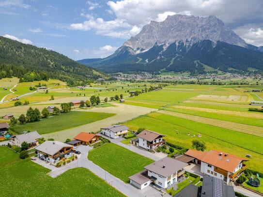 Logenplatz unter der Zugspitze: Top-Bauplatz in Lermoos!