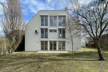 Top ausgestattetes Haus nahe Theresa-Tauscher-Park! 5 Min. zum Donau Zentrum. 10 Min. zur UNO City.