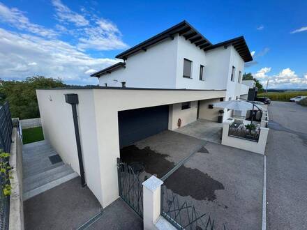 ***KAUFPREISREDUZIERUNG VON € 20.000,00*** Exklusive Doppelhaushälfte am Julianaberg in Split-Level Bauweise