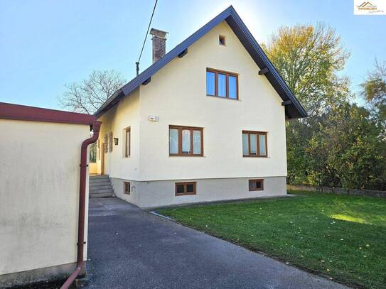 Einfamilienhaus in idyllischem Grün