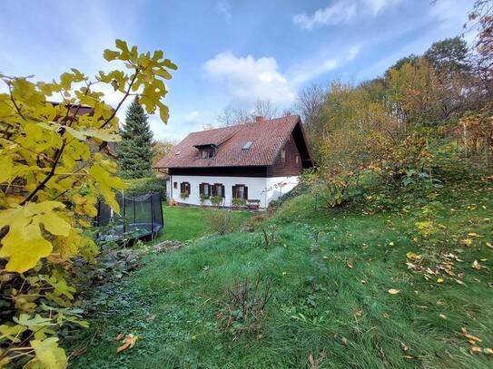 NEUER PREIS! Gemütliches Landhaus mit großem Grundstück