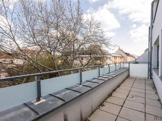 Stylische ALTBAU TERRASSENWOHNUNG ohne Gegenüber | PARKBLICK | Ca. 2 Min. zur U4 SCHÖNBRUNN | Ca. 15 Min. in den 1. Bez…