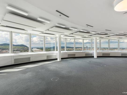 Hochwertige Büroflächen im Millennium Tower