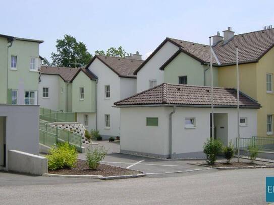 4-Zimmerwohnung im EG mit Balkon