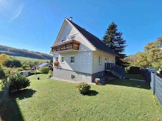 Einfamilienhaus - 5 Zimmer / 130 m² mit Aufstellpool und Fernblick