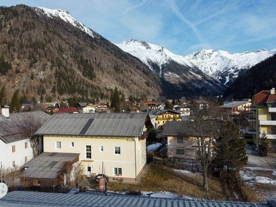 ZENTRAL GELEGENES WOHNHAUS IN MALLNITZ - NÄHE SKIGEBIET UND WANDERPARADIES IM NATIONALPARK HOHE TAUERN - 260/358 m² Flä…