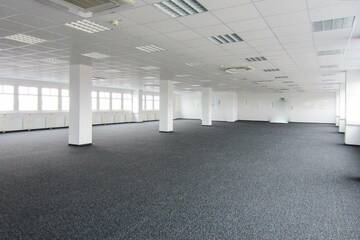 Lagerhalle 1300 m2 + Büro 500 m2 Kombination Süden Wien