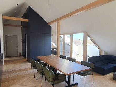 HOCHWERTIGES WOHNEN IM PENTHOUSE !