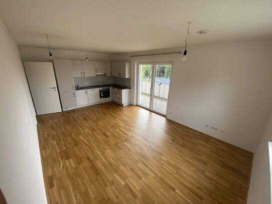 Neuwertige 3 Zimmer Wohnung mit großer Loggia / Mietkauf