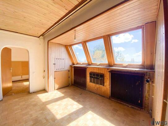 Sanierungsbedürftige Dachterrassen Wohnung | Skyline - Weitblick | 2 Min. zur S-Bahn Siemensstr. | KFZ Stellplatz mögli…