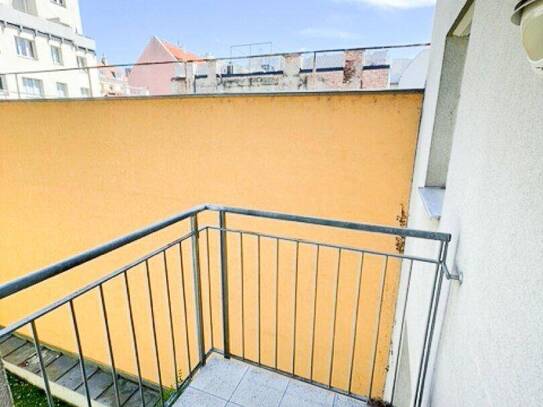 Schöne 2-Zimmerwohnung mit Balkon unweit der U4 (befristet vermietet)