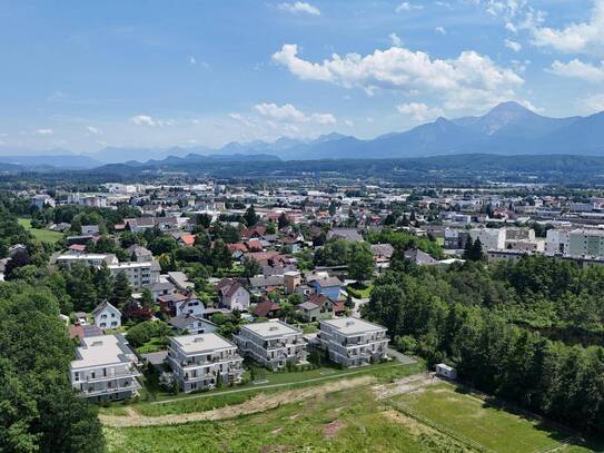 Wiesen + Wälder + Berggipfel = Liara