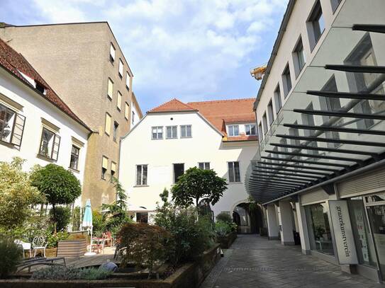 Repräsentative, stillvolle Büroflächen in bester Innenstadtlage - in einem historischen Palais - 8010 Graz