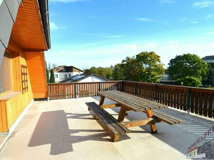 Einfamilienhaus - zentrale Ruhelage - 45 m² Dachterrasse - Dachbodenausbau