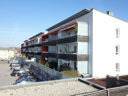 Neuwertige Wohnung mit Loggia und Garage in Pregarten - 115 m² Familienwohungfür ab 01.06.2024 verfügbar.