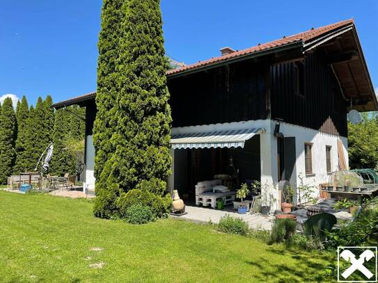 Einfamilienhaus mit großem Garten