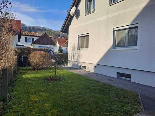 Stadtrandlage - Hausetage 2ZI mit GARTEN, Parkplatz