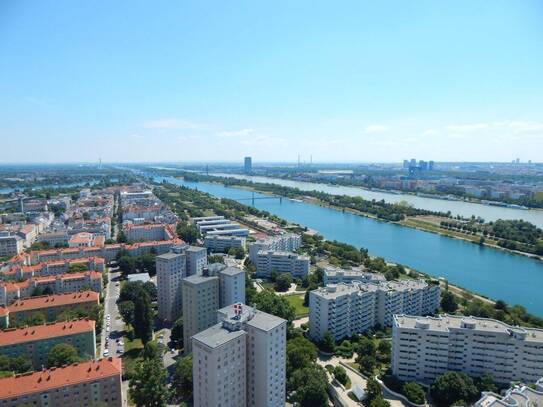 Exklusive Penthouse-Maisonette in Top-Lage mit atemberaubendem Ausblick im 31.Stock - Wohnen auf Wolke 7