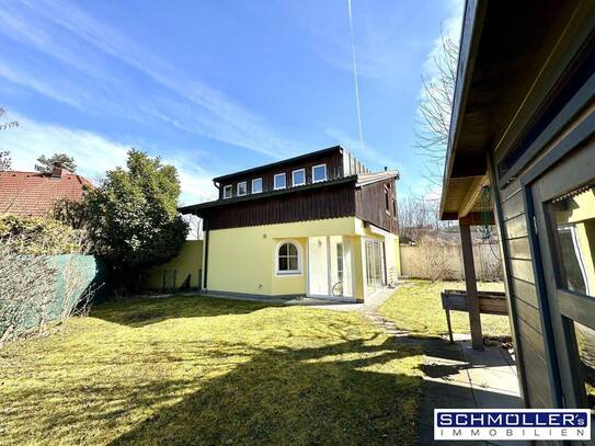 Sonniges, kleines 2 Familien-Haus in Traunufer-Nähe!