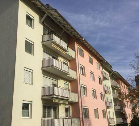 Sonnige Wohnung mit Loggia