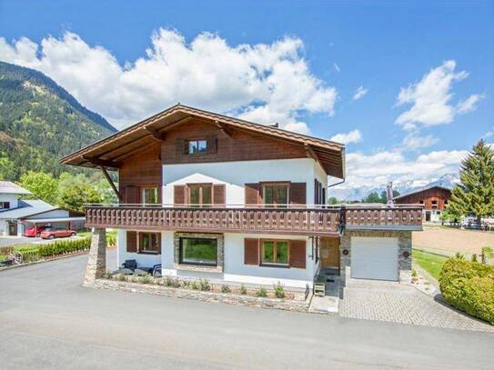 Alpines Ferienchalet mit moderner Ausstattung beim Zeller See