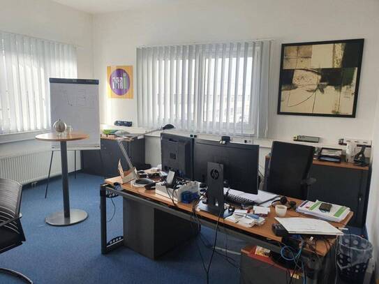 4-Zimmer Büro 122m2 mit optional bis zu 100m2 Lager - fußläufig zur U6 Station Siebenhirten