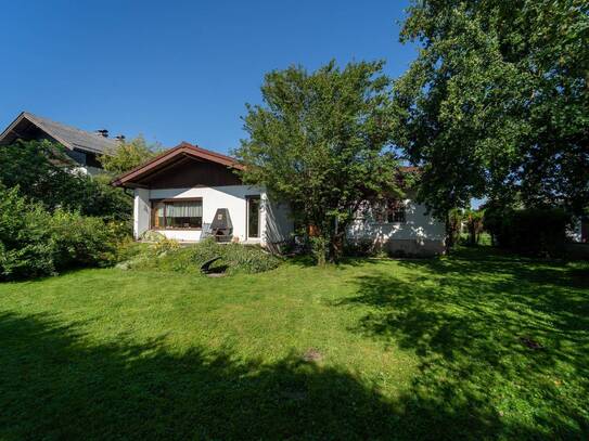 Charmanter Bungalow mit Untersbergblick! Sanierungsbedürftig