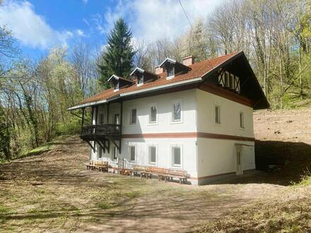 Saniertes Landhaus aus der Jahrhundertwende in Alleinlage unweit von Rax und Schneeberg