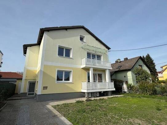 SCHÖNE 3 Zimmerwohnung 82 m² mit Balkon, Garten, Keller und Garage in Traiskirchen!