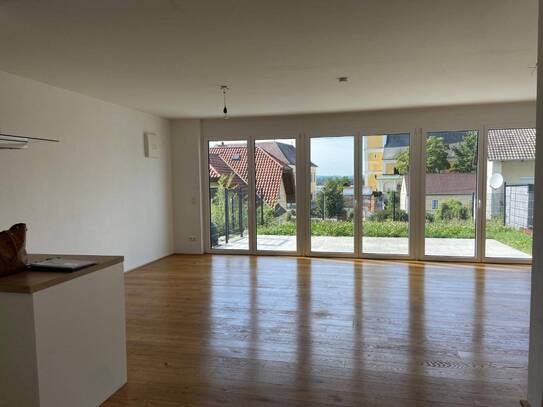 Sonnige Maisonettewohnung inkl. Einbauküche, Terrasse und Garten - Top H05