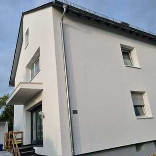 Helle und schöne 3 Zimmer Mietwohnung in ruhiger Lage mit Gartenanteil