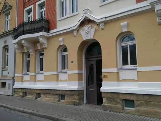 Freundliche und sanierte 2-Zimmer Wohnung mit Balkon in Meißen