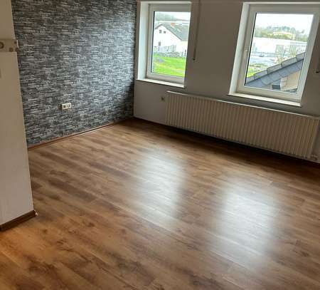 Freundliche und gepflegte 2-Zimmer-Wohnung in Neustadt (Wied)