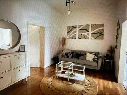 Bochum City, WG 2 Zimmer, KB, großer Flur, 67 m² neu renoviert zu vermieten