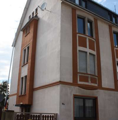 Lichtdurchflutete Maisonette-Wohnung im Altbau in Alt-Griesheim