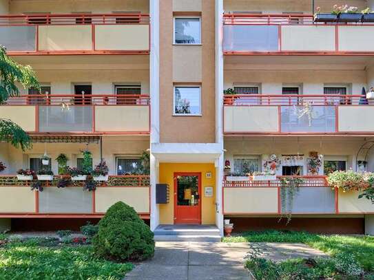 Wohnung im Hochparterre mit Balkon zu vermieten!